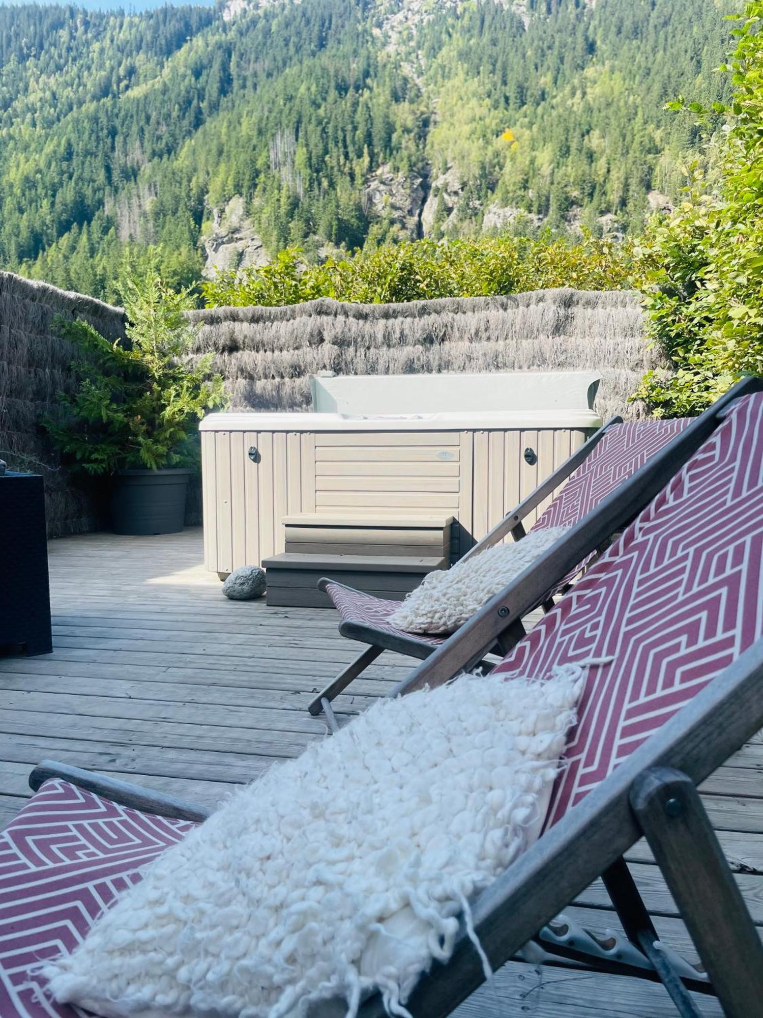 Chalet Le Petit Nicolas, Jacuzzi, Vue Mont Blanc Chamonix Zewnętrze zdjęcie