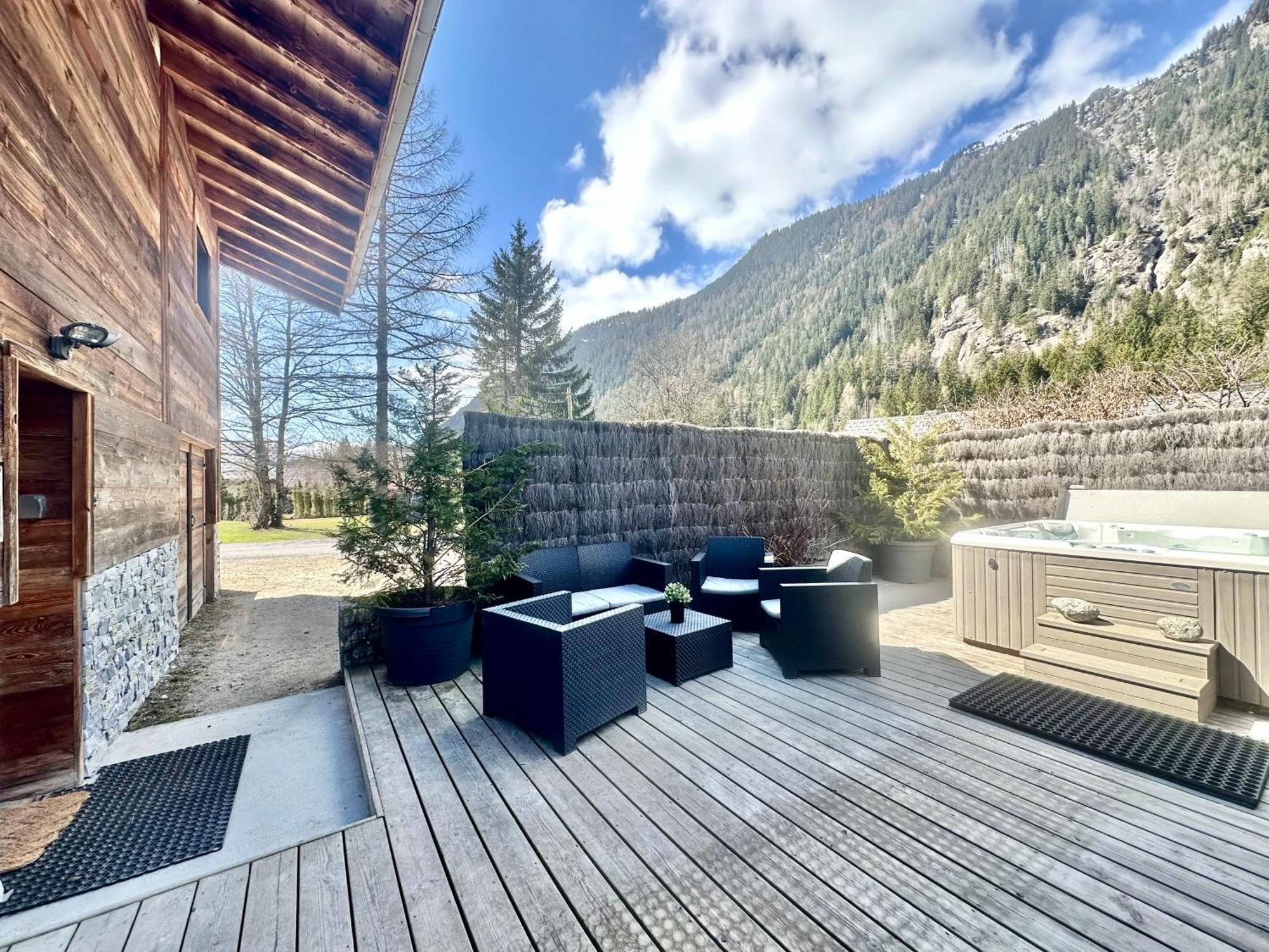 Chalet Le Petit Nicolas, Jacuzzi, Vue Mont Blanc Chamonix Zewnętrze zdjęcie